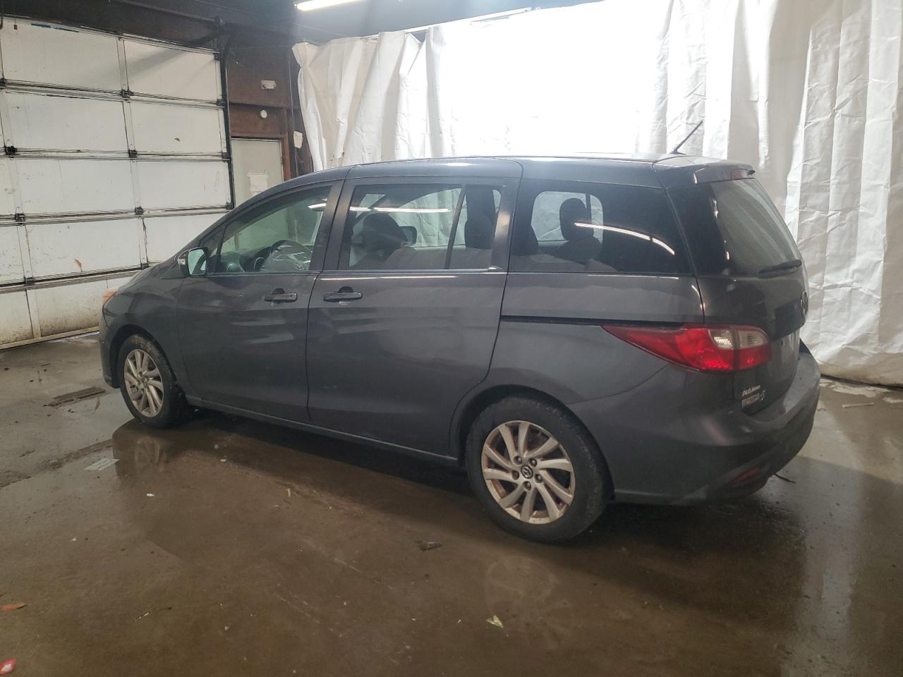 2013 Mazda 5 - Image 2