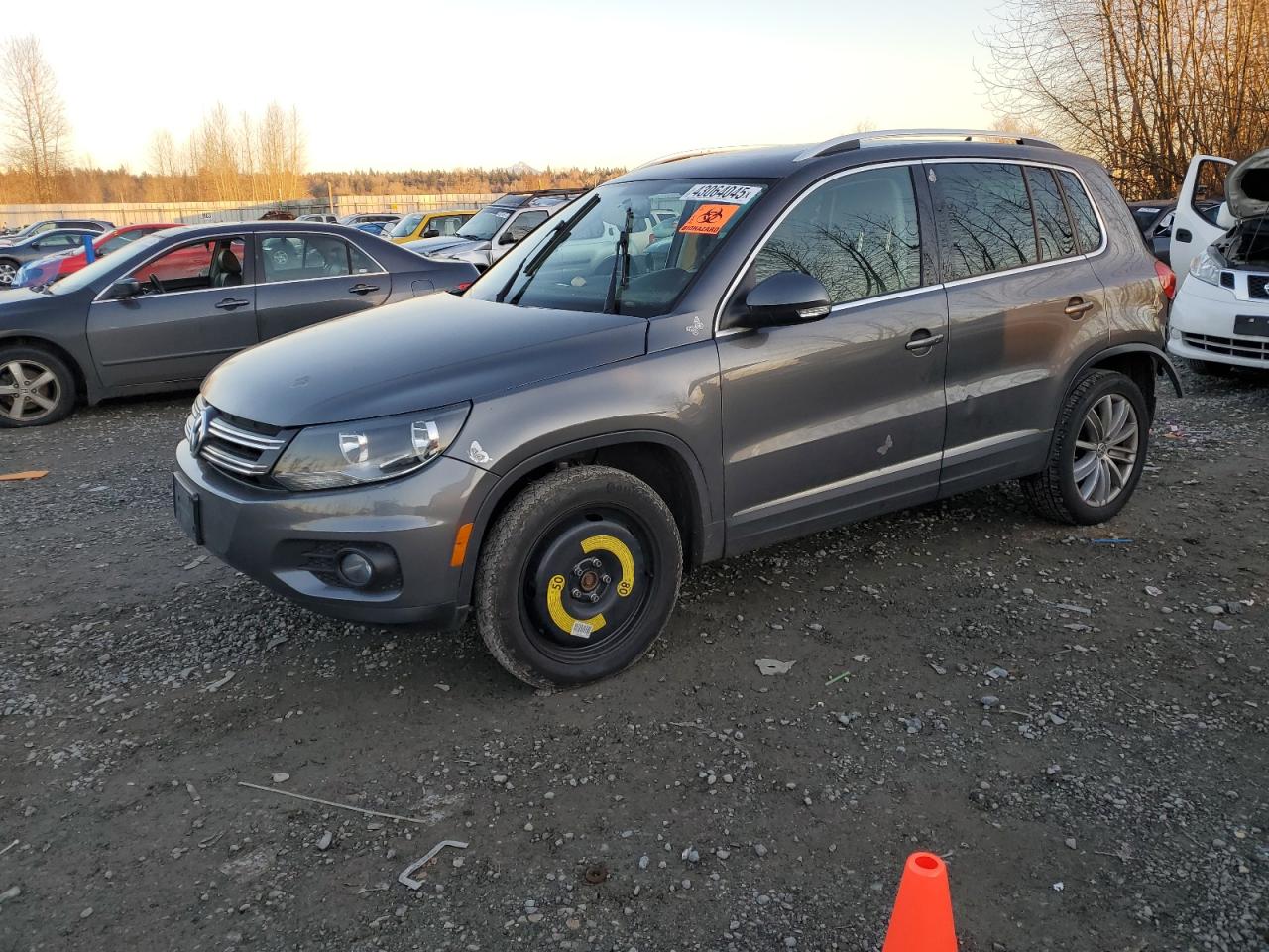 2015 Volkswagen Tiguan - Image 1