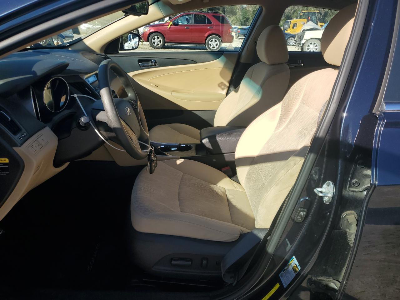 2012 Hyundai Sonata - Image 7
