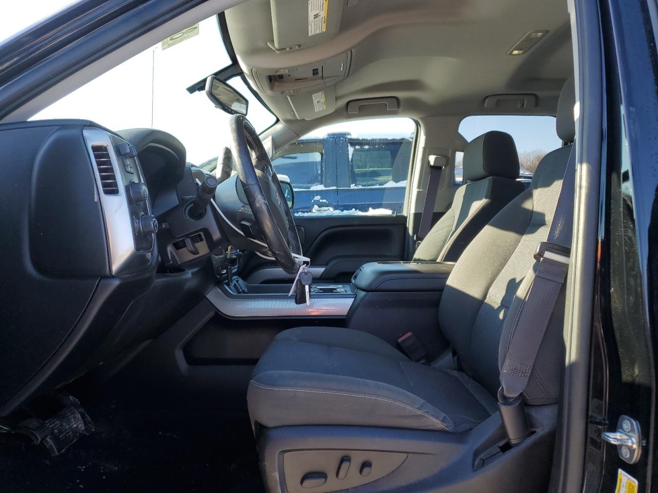 2017 Chevrolet Silverado - Image 7
