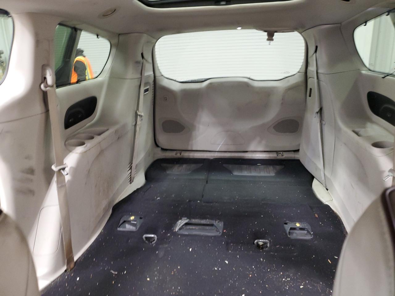 2020 Chrysler Pacifica - Image 10