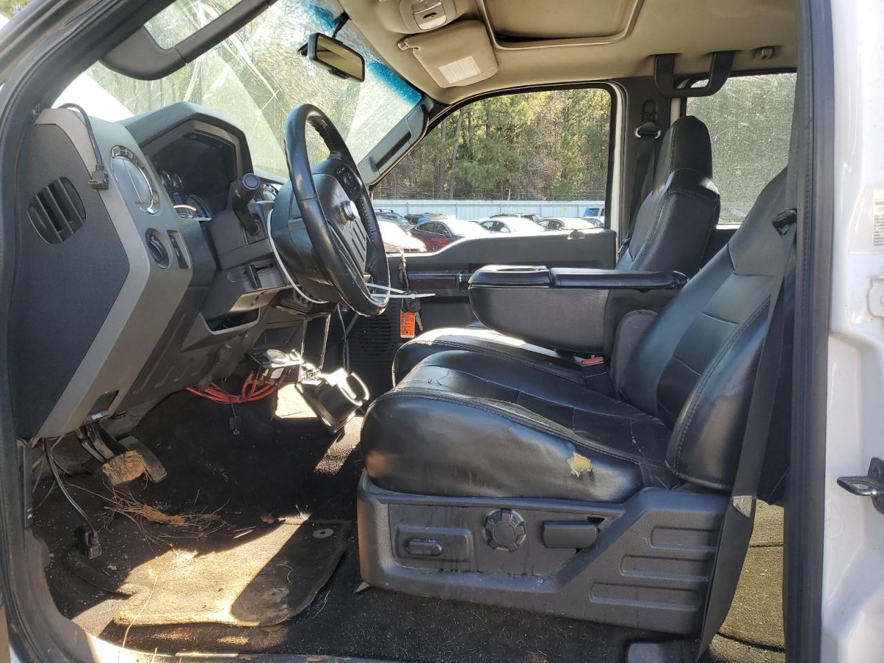 2010 Ford F350 - Image 7