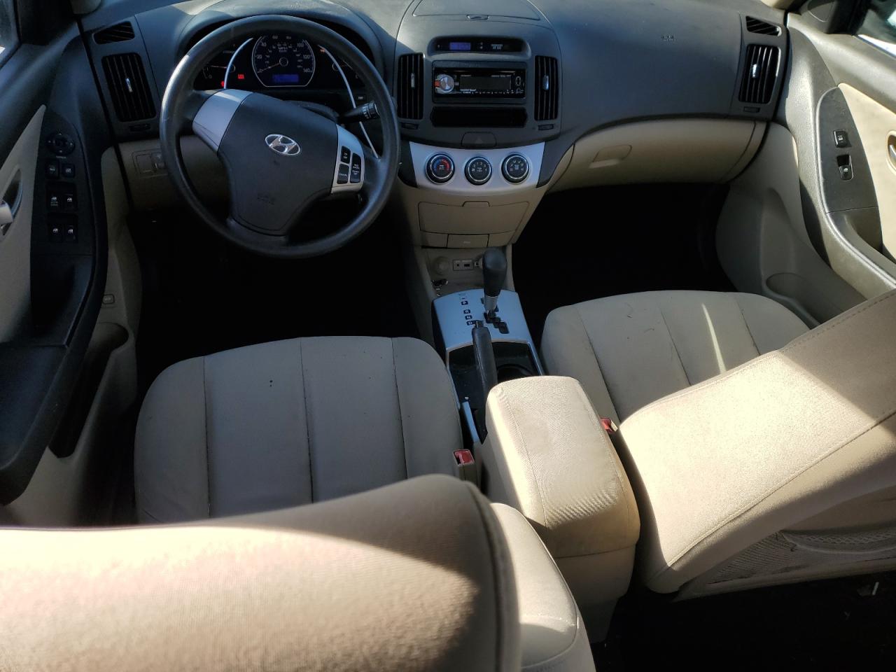 2009 Hyundai Elantra - Image 8
