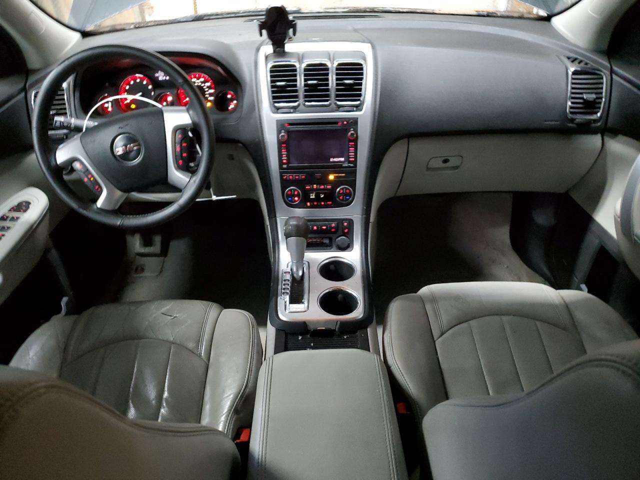 2011 GMC Acadia - Image 8