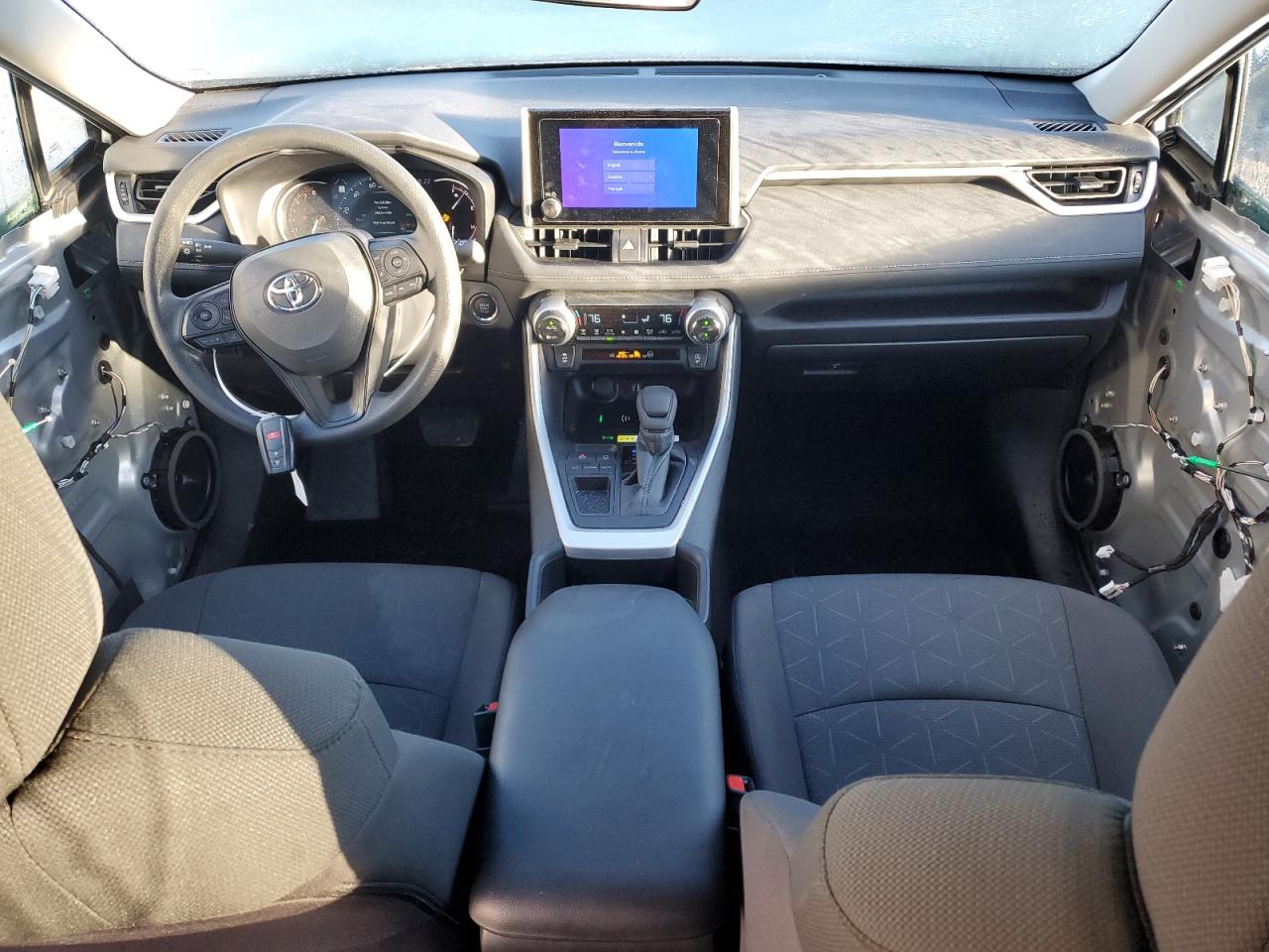 2024 Toyota RAV 4 - Image 8