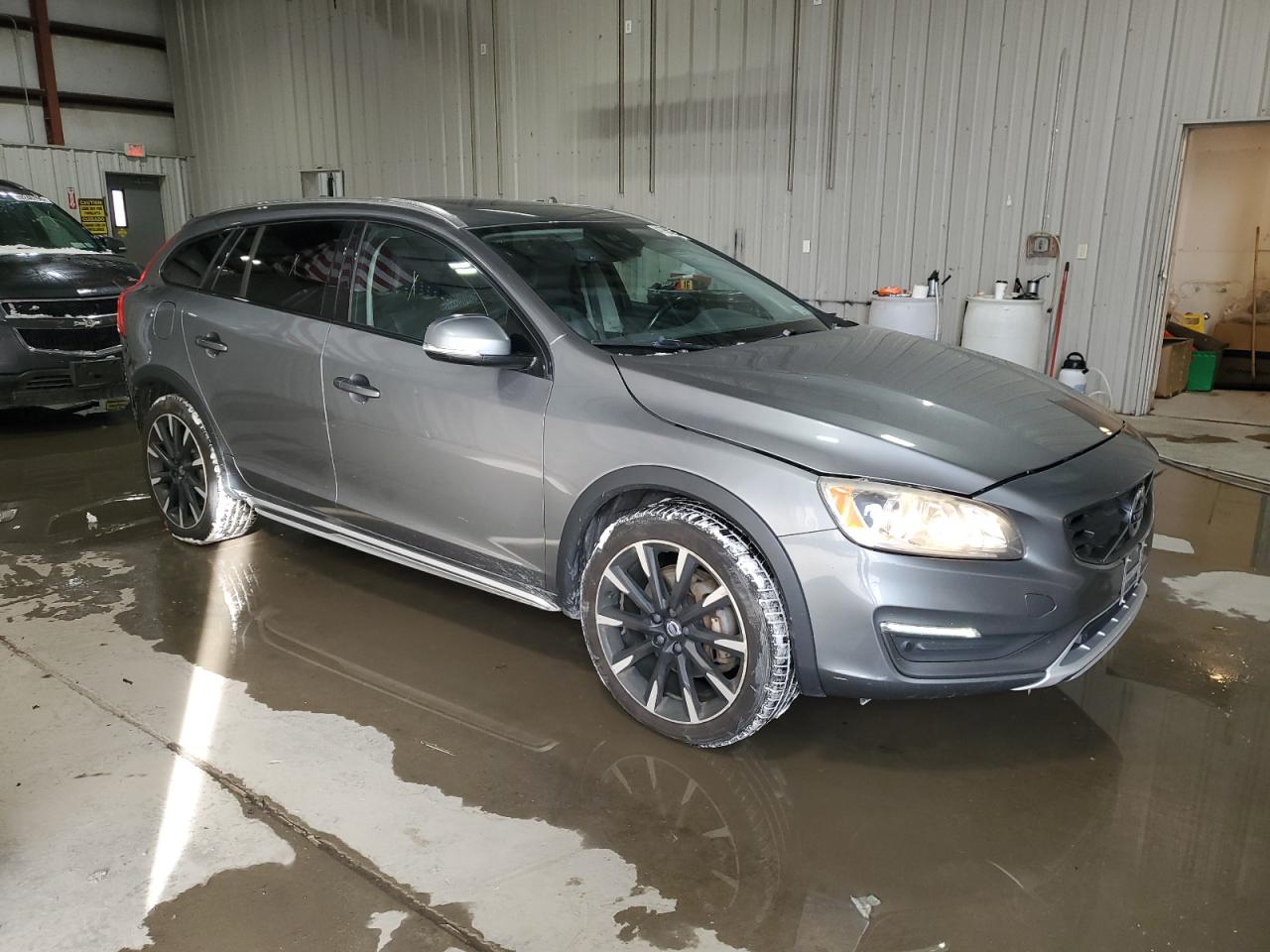 2016 Volvo V60 - Image 4