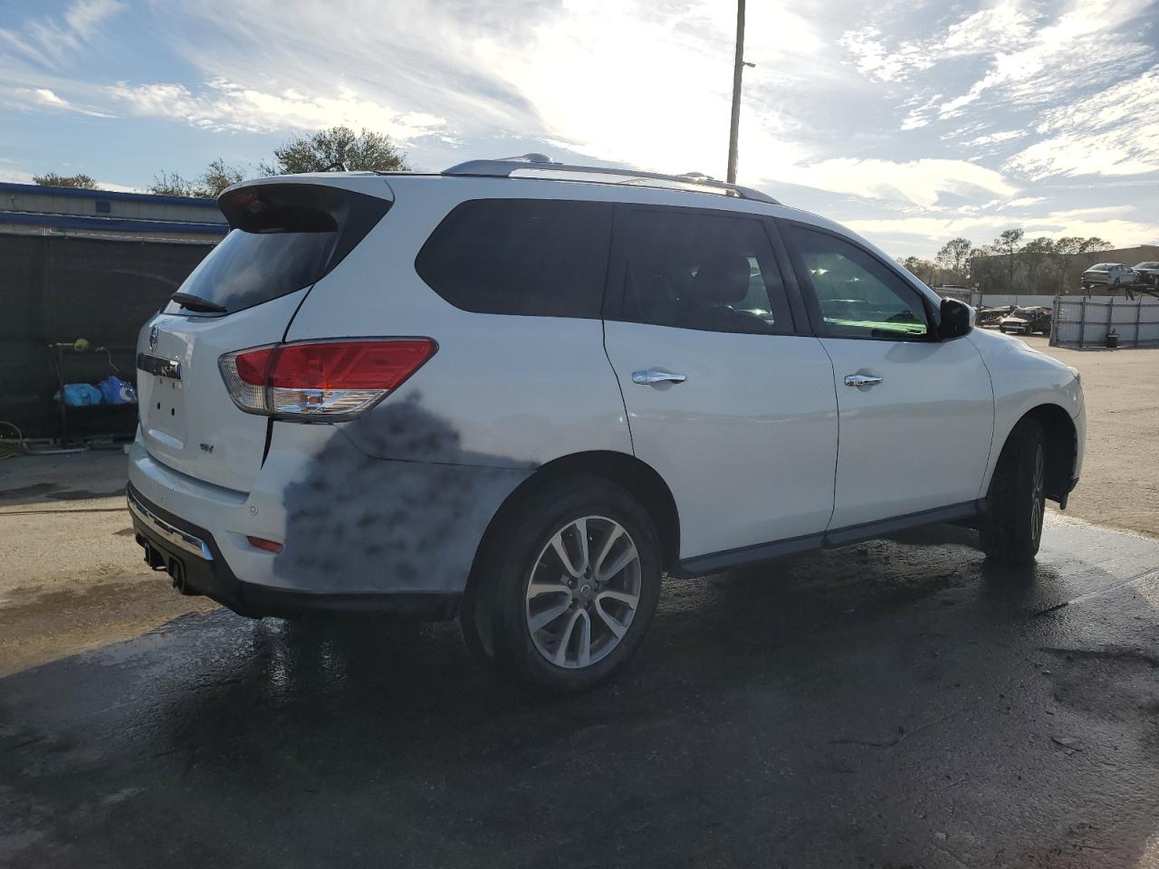 2013 Nissan Pathfinder - Image 3