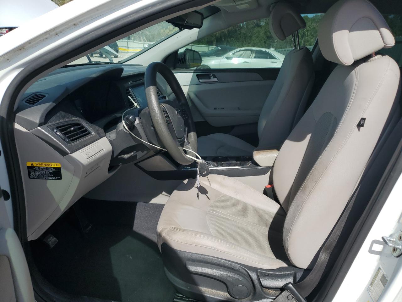 2016 Hyundai Sonata - Image 7