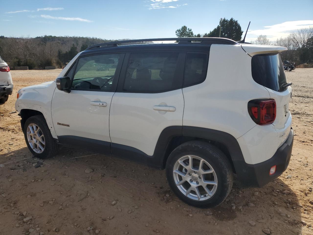 2021 Jeep Renegade - Image 2