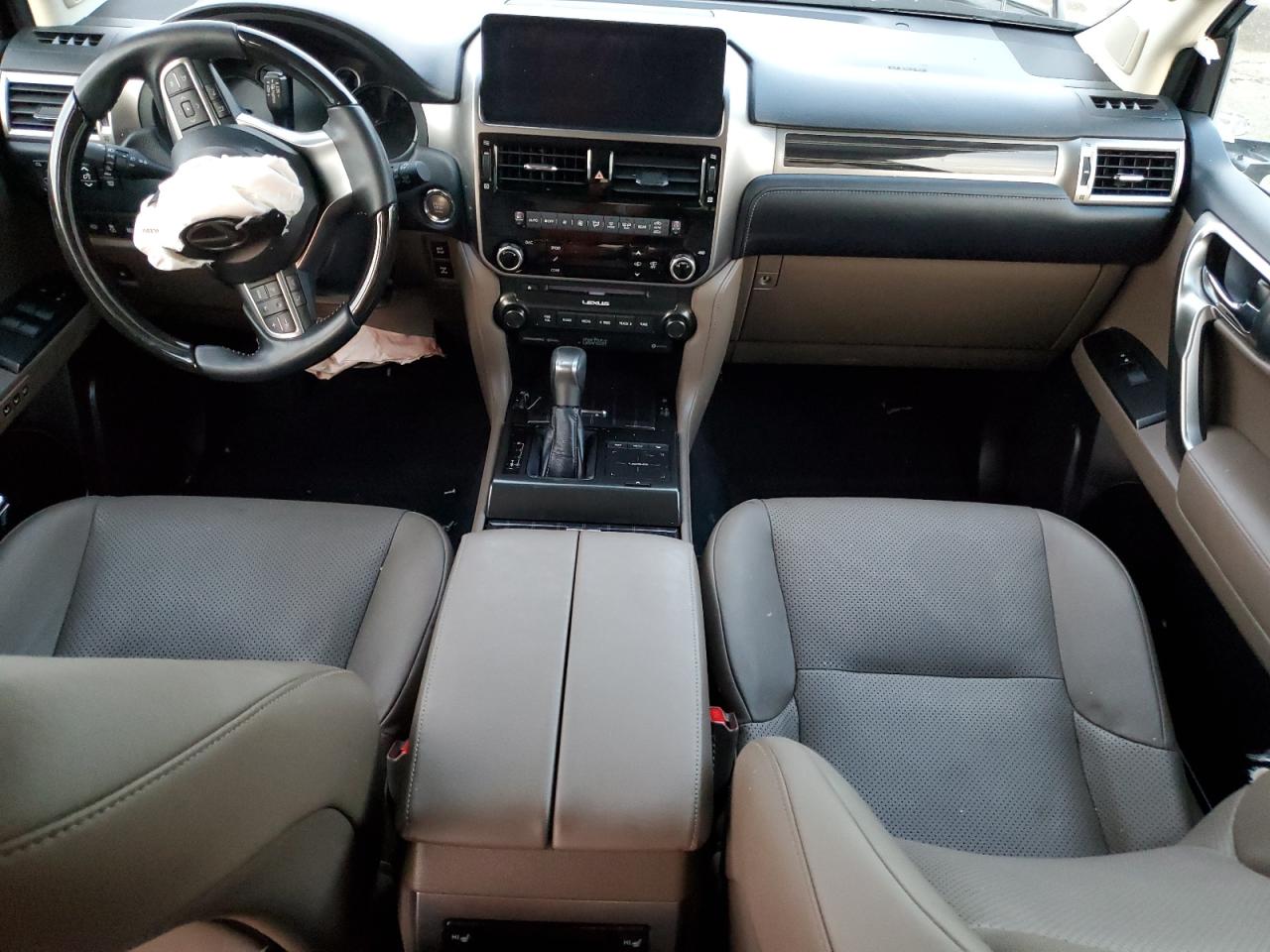 2023 Lexus GX - Image 8