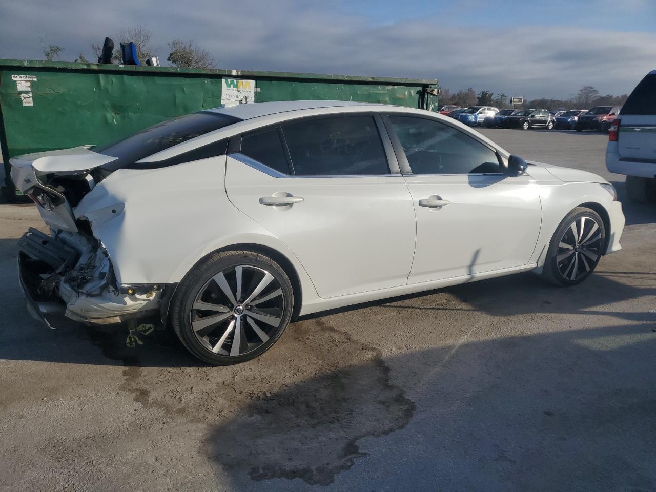 2019 Nissan Altima - Image 3