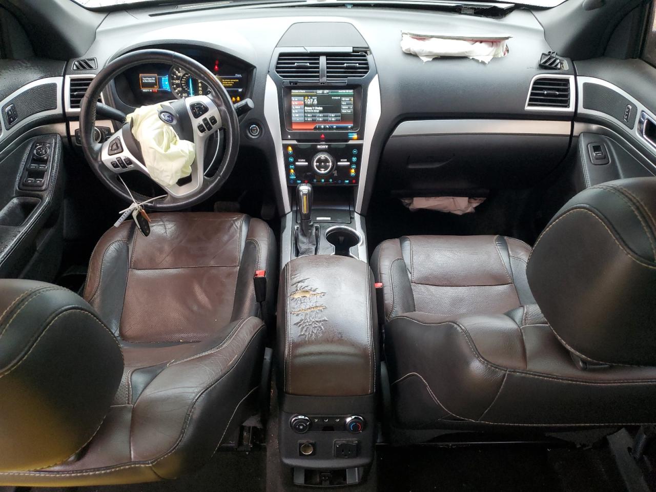 2015 Ford Explorer - Image 8