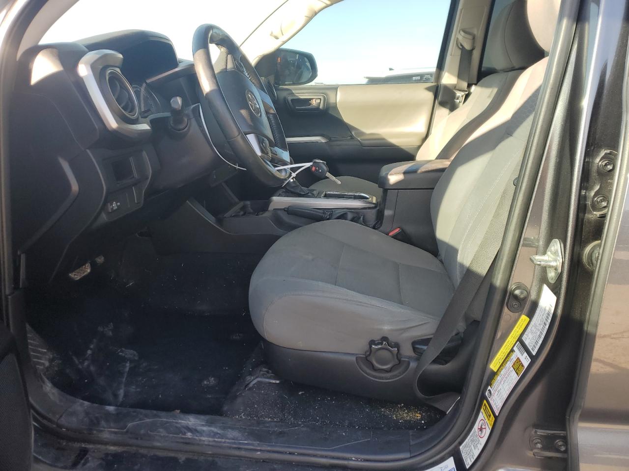 2016 Toyota Tacoma - Image 7