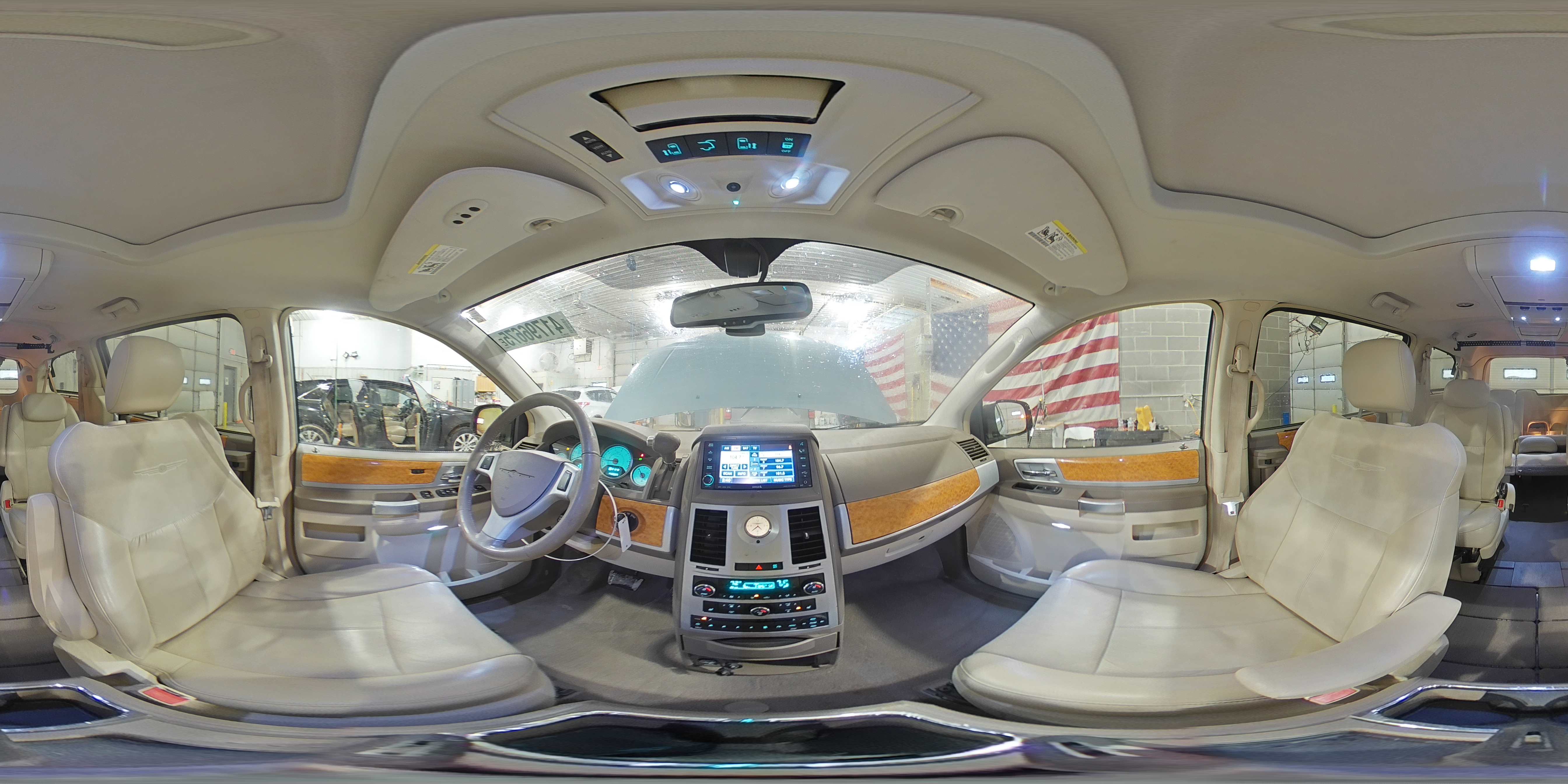 2010 Chrysler Town & Country - Image 13