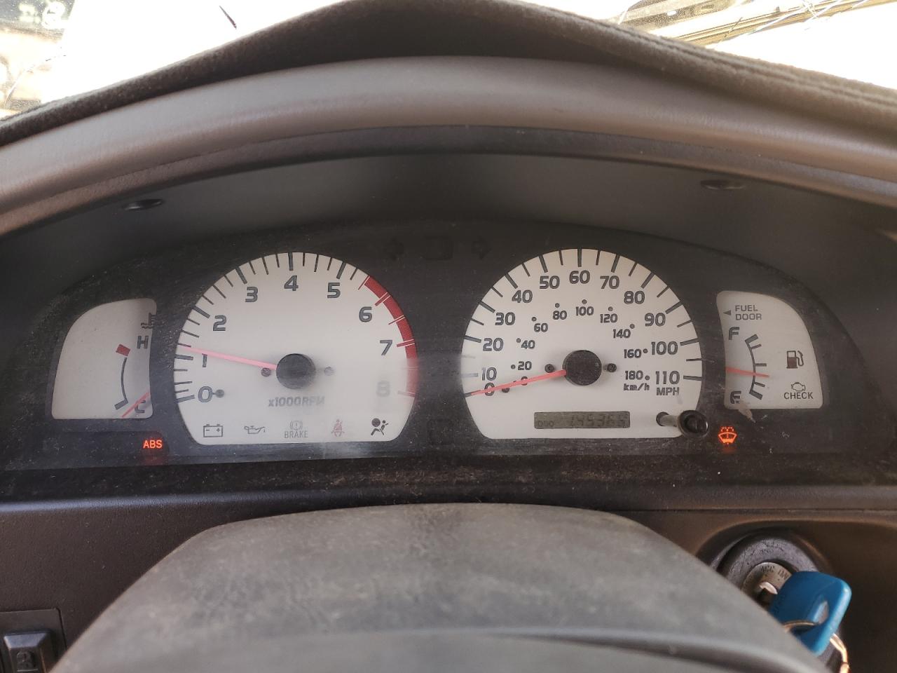 2004 Toyota Tacoma - Image 9