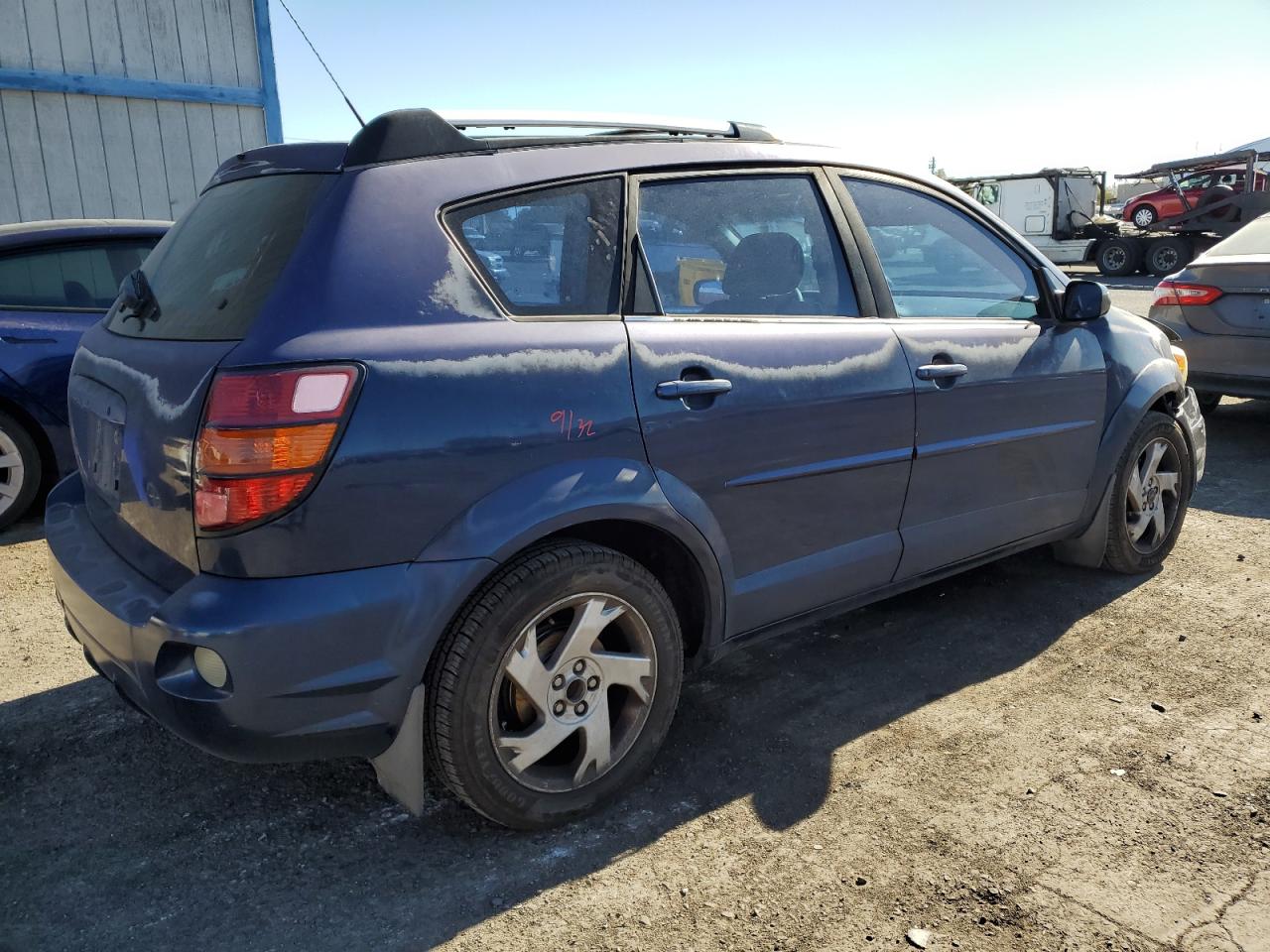 2003 Pontiac Vibe - Image 3