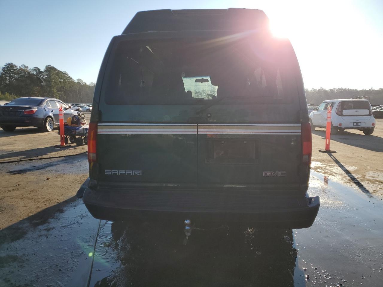 1998 GMC Safari - Image 6