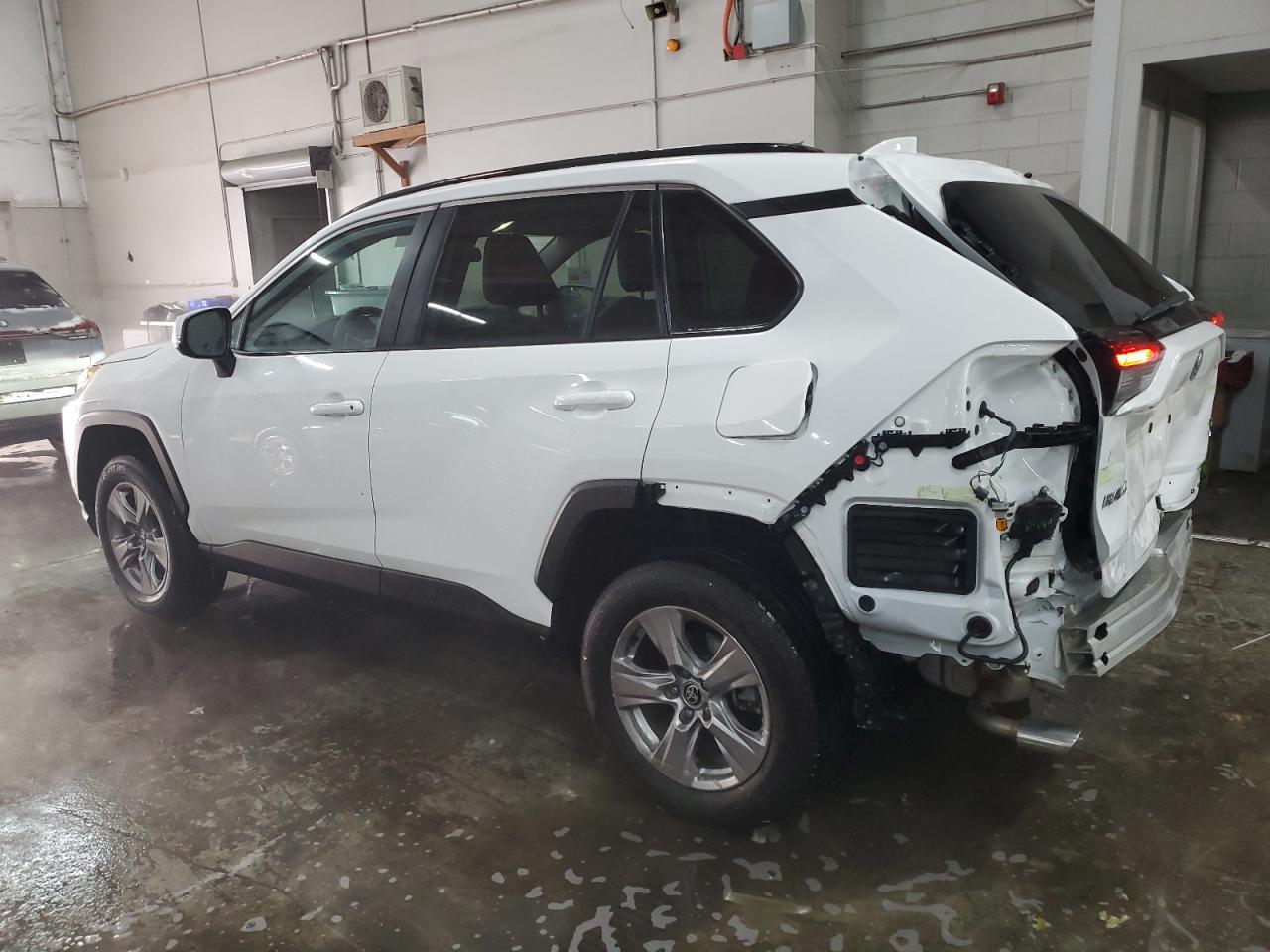 2022 Toyota RAV 4 - Image 2