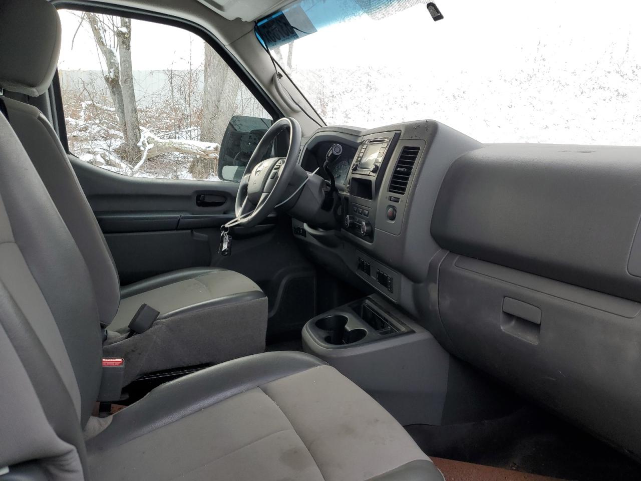 2018 Nissan NV - Image 11