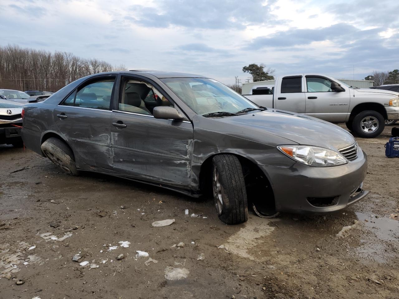 2006 Toyota Camry - Image 4