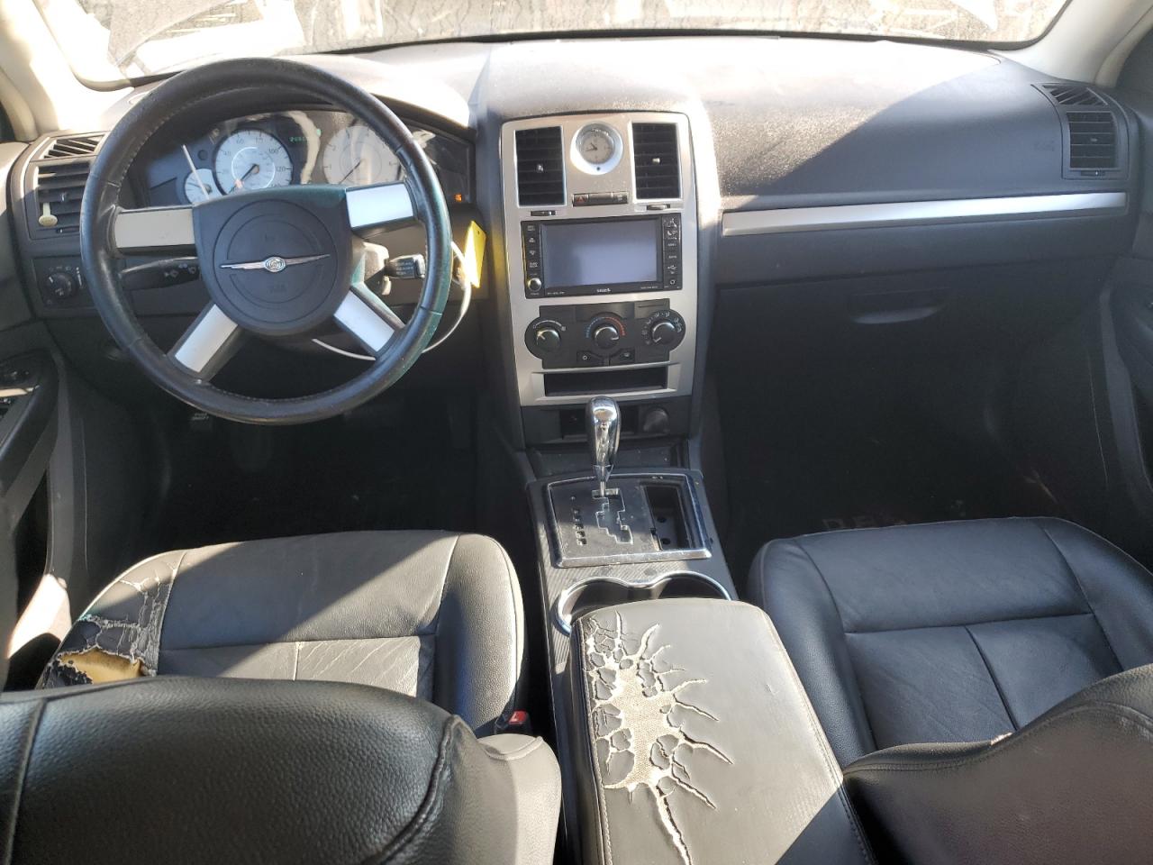 2008 Chrysler 300 - Image 8