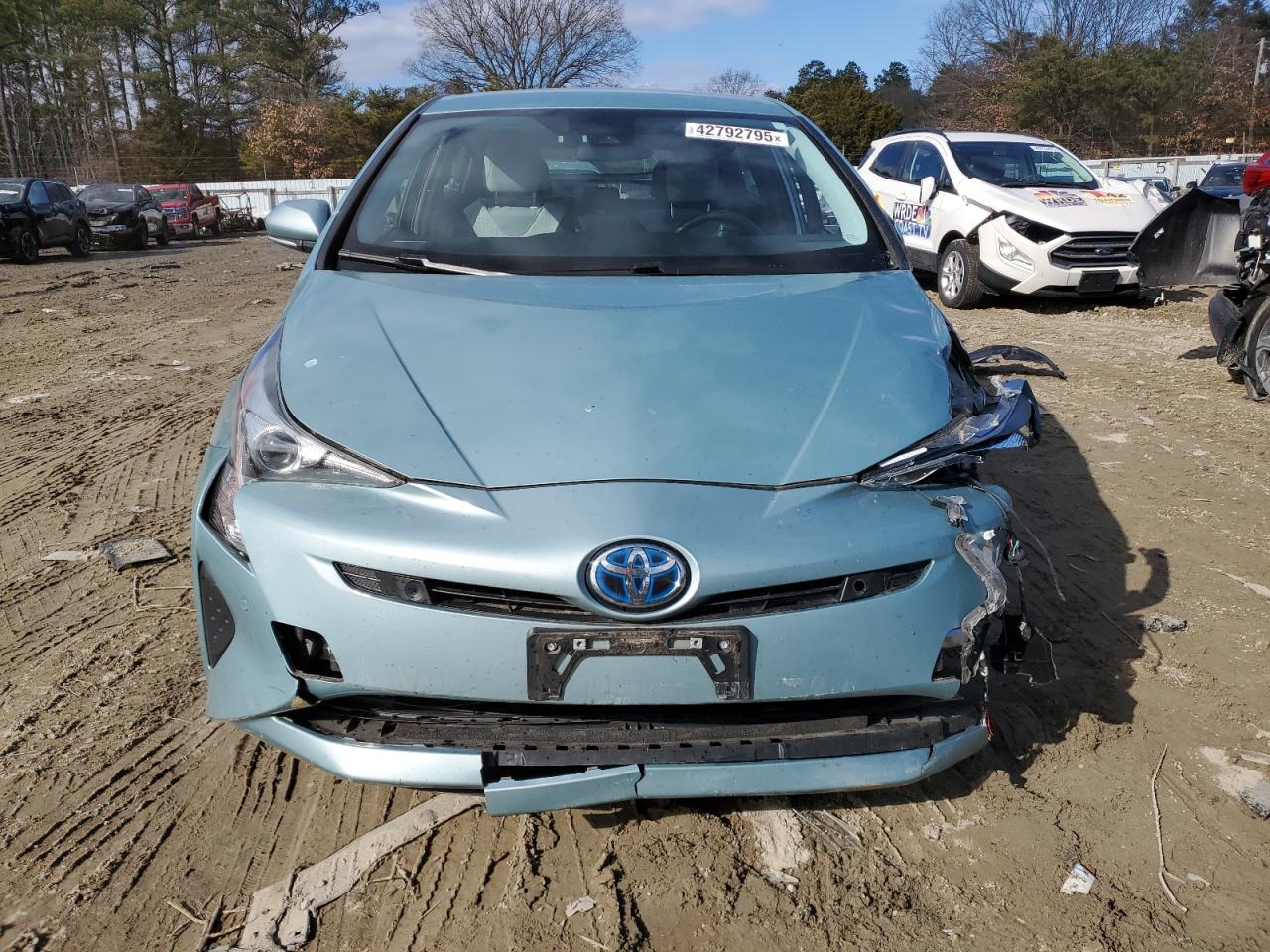 2018 Toyota Prius - Image 5