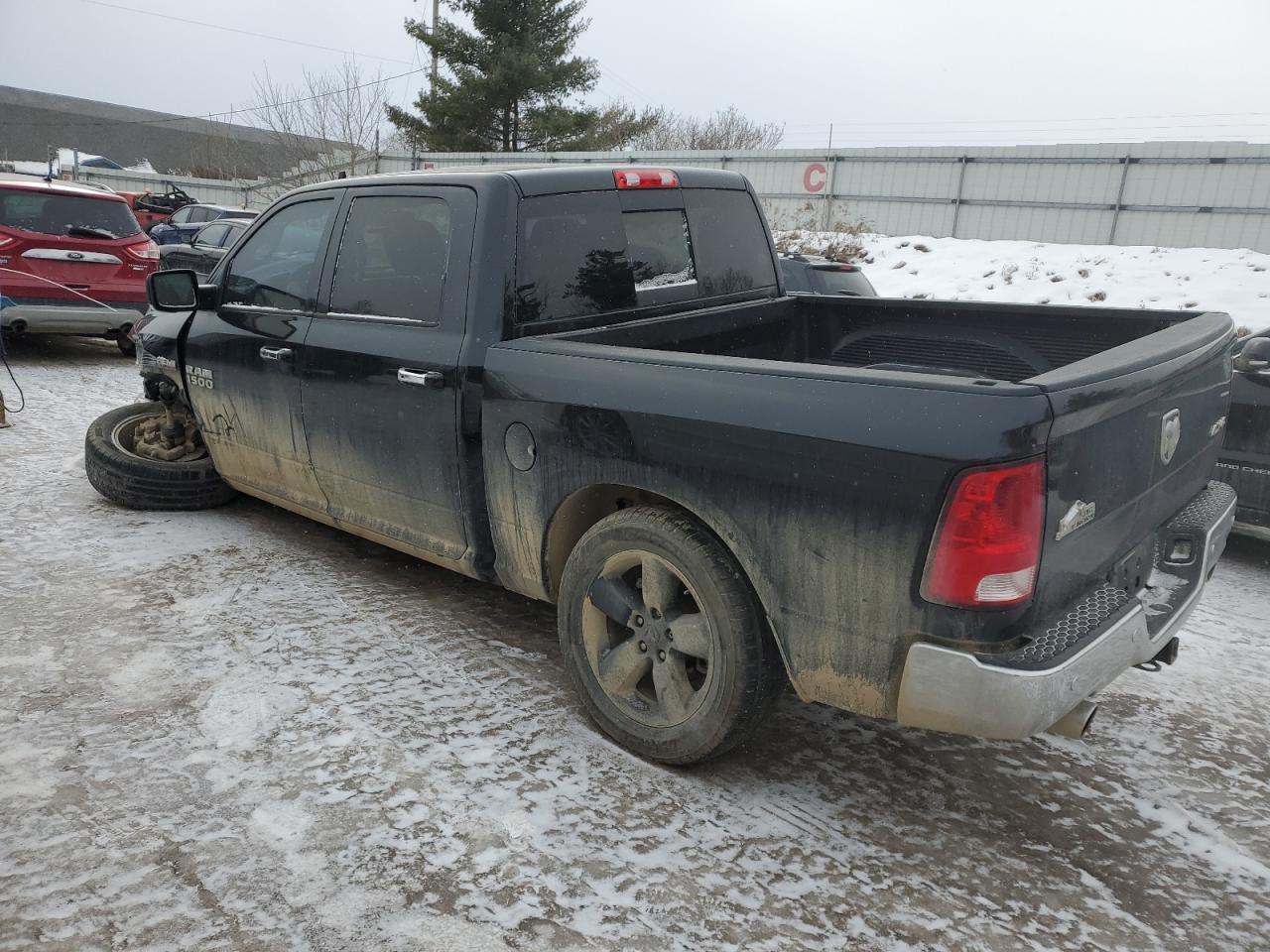 2016 RAM 1500 - Image 2