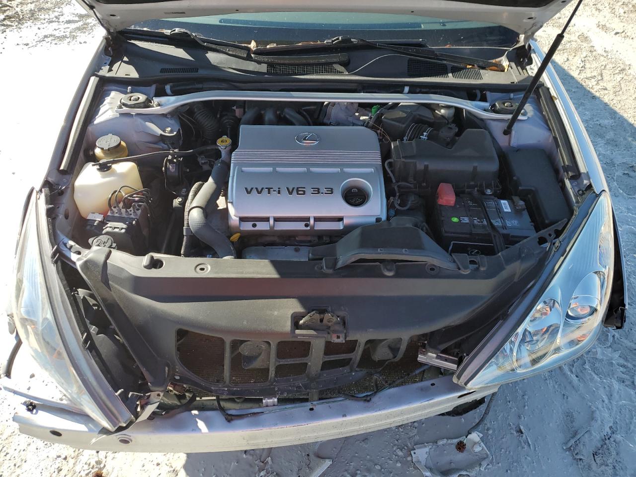 2005 Lexus ES - Image 11