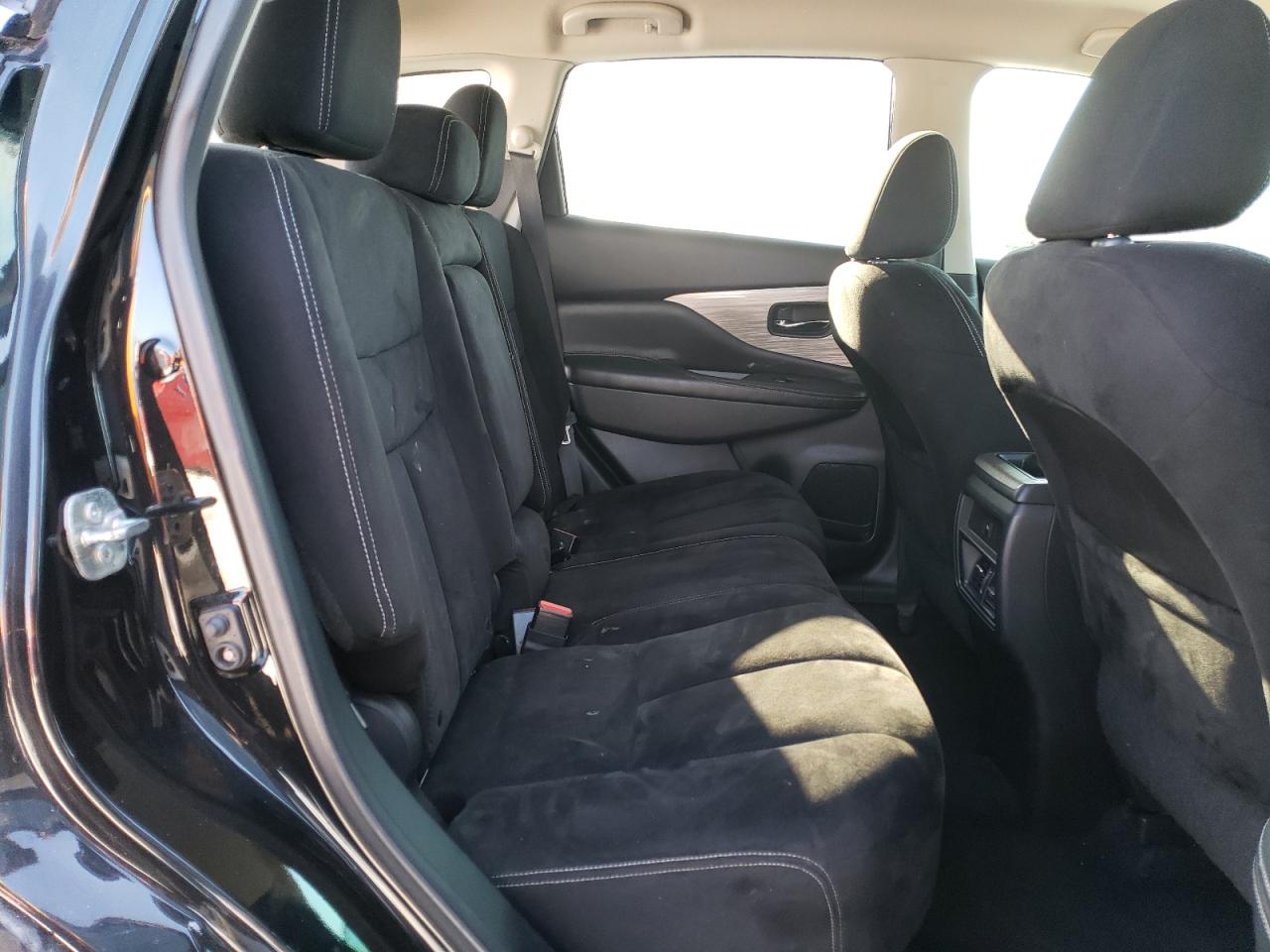 2016 Nissan Murano - Image 11