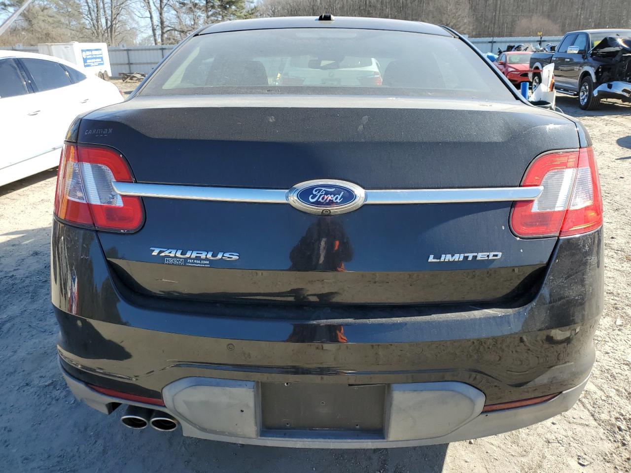 2011 Ford Taurus - Image 6