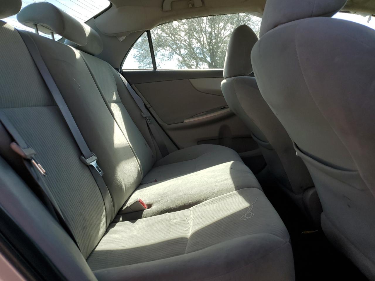 2010 Toyota Corolla - Image 10