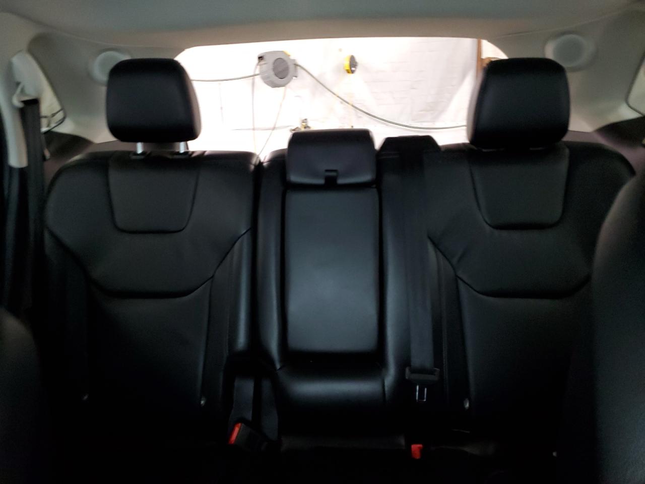 2016 Ford Edge - Image 10