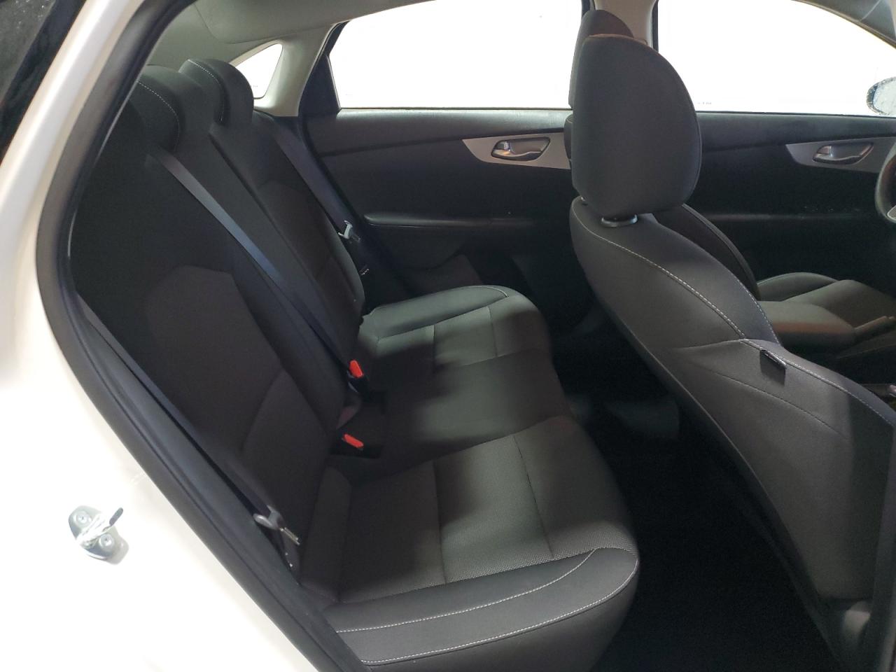 2023 Kia Forte - Image 10
