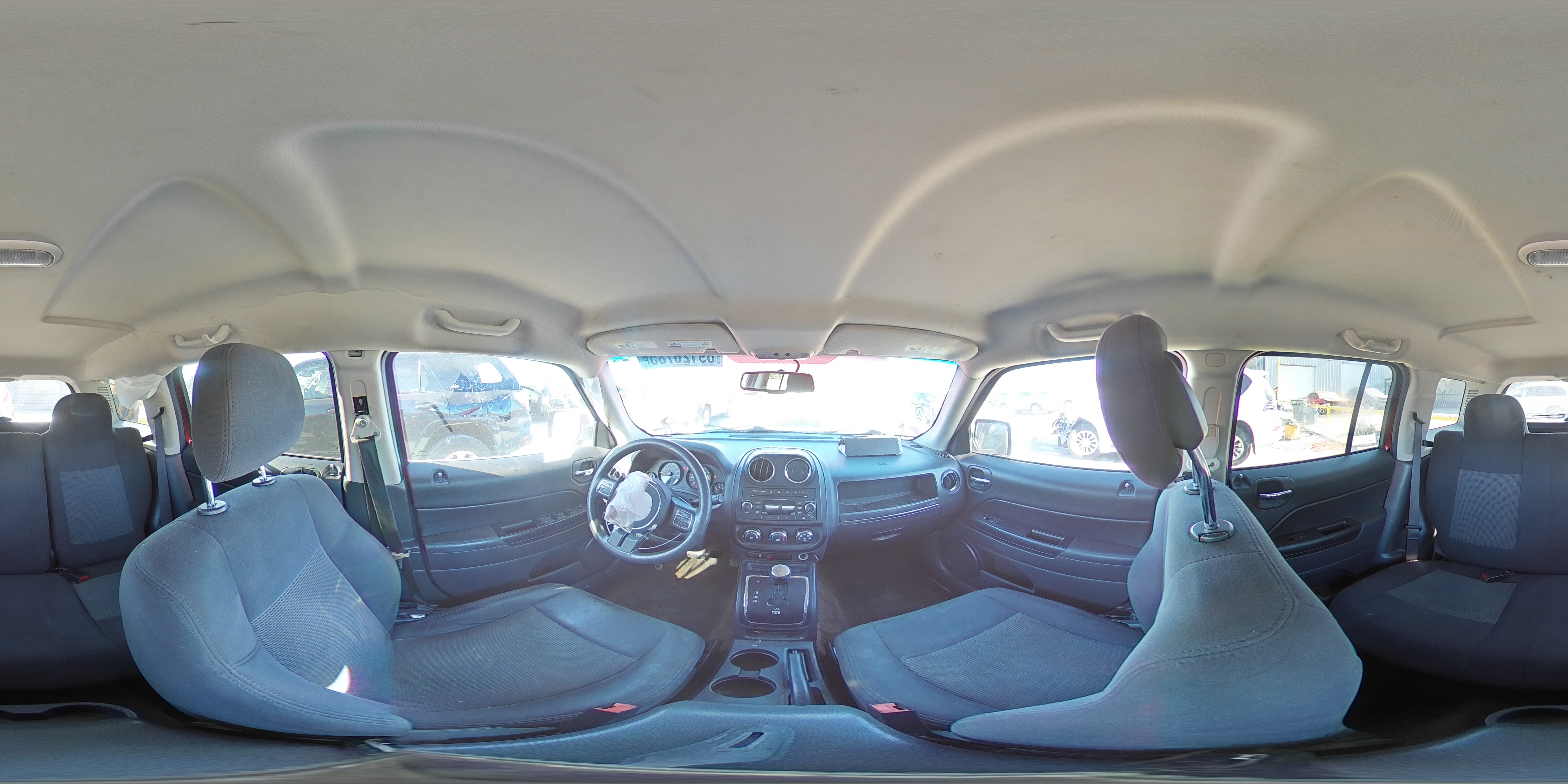 2016 Jeep Liberty (Patriot) - Image 14