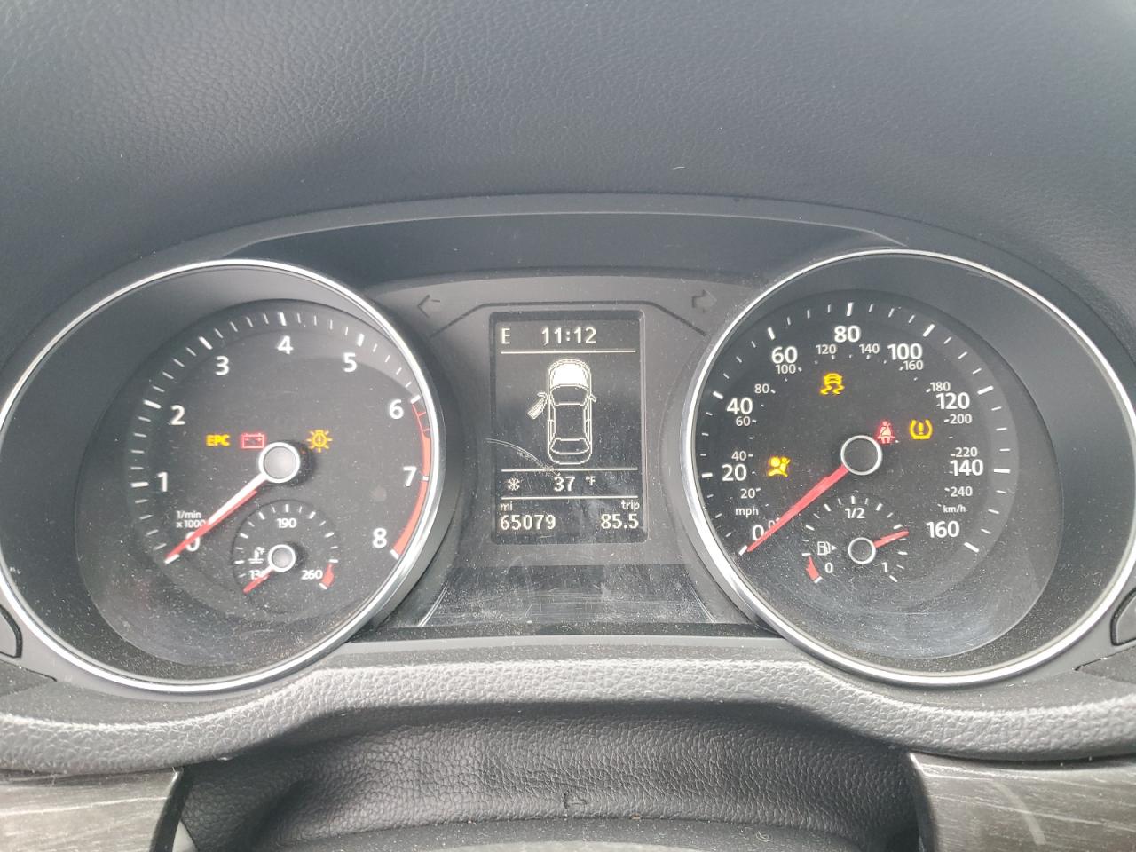 2018 Volkswagen Passat - Image 9