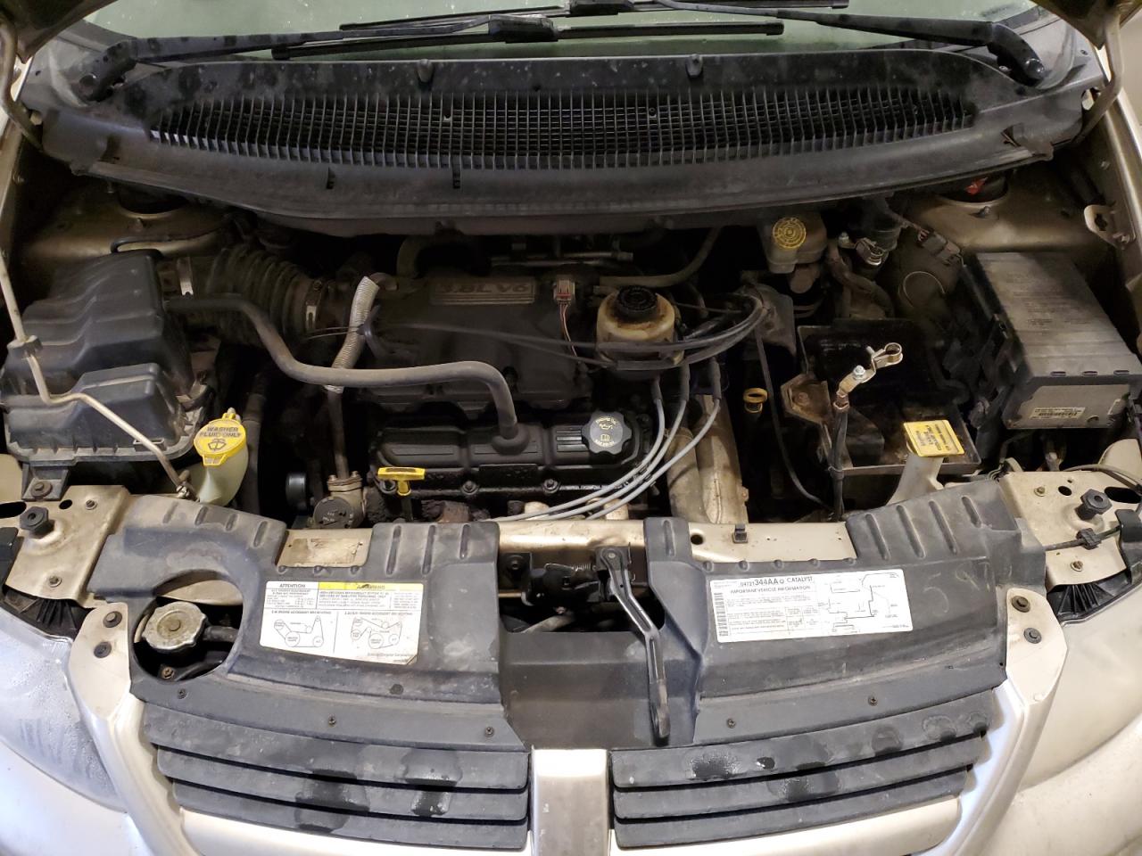 2005 Dodge Caravan - Image 12