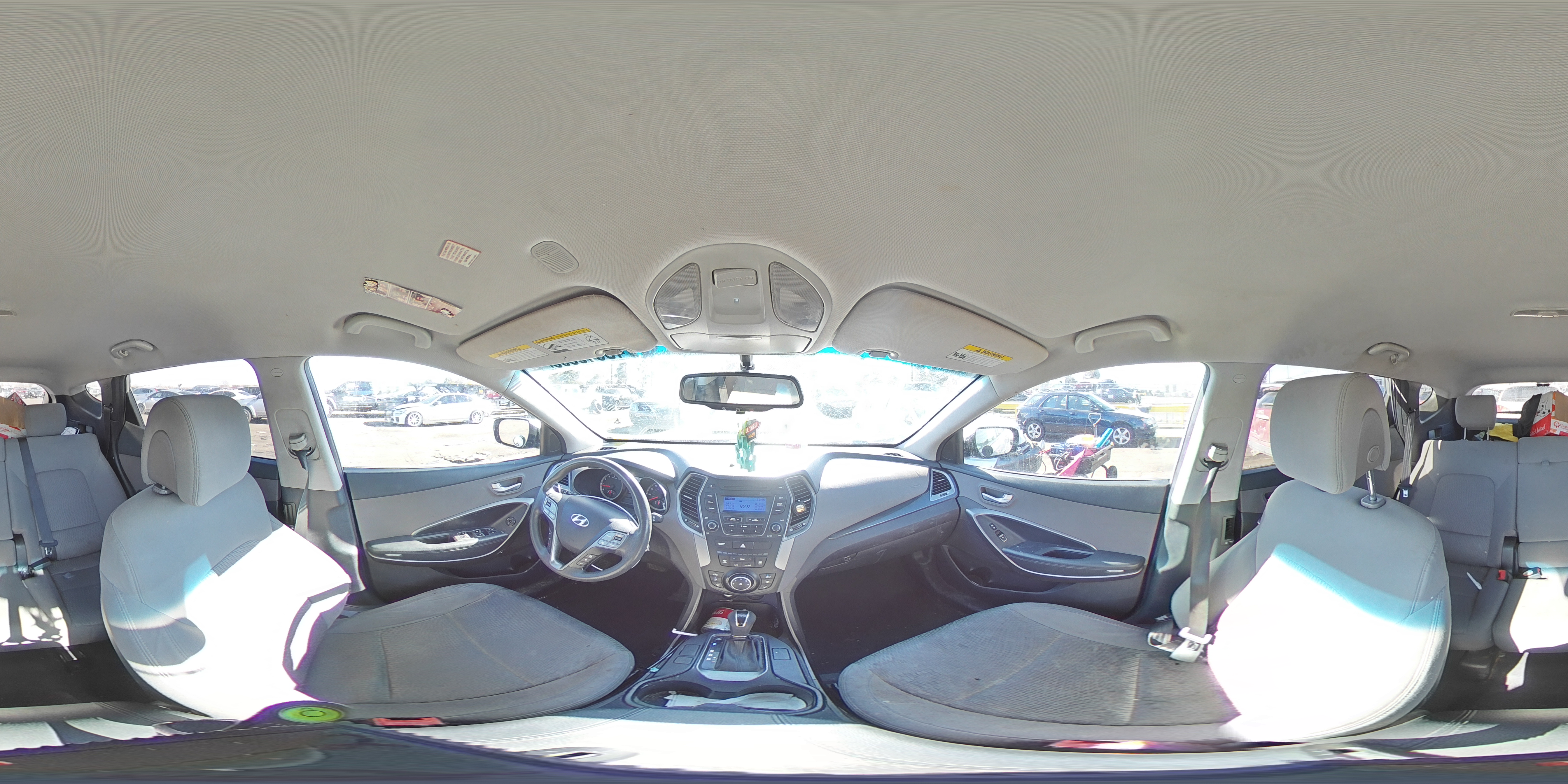 2014 Hyundai Santa Fe - Image 12