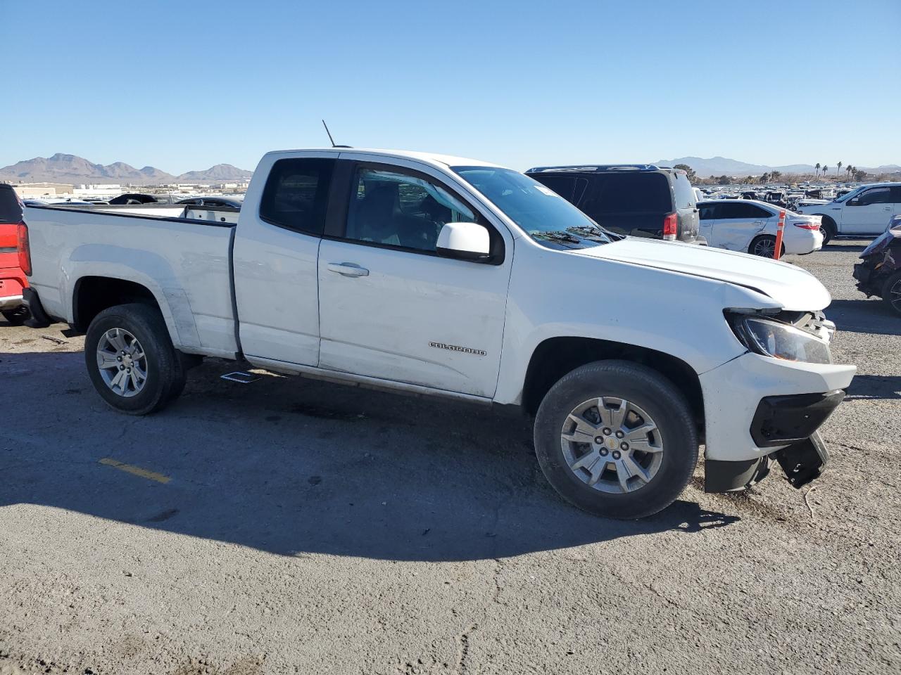 2022 Chevrolet Colorado - Image 4