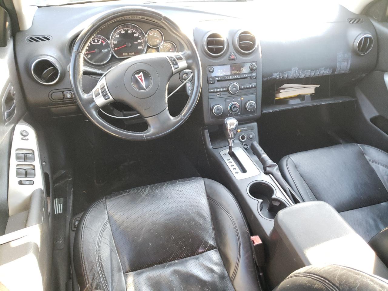 2010 Pontiac G6 - Image 8