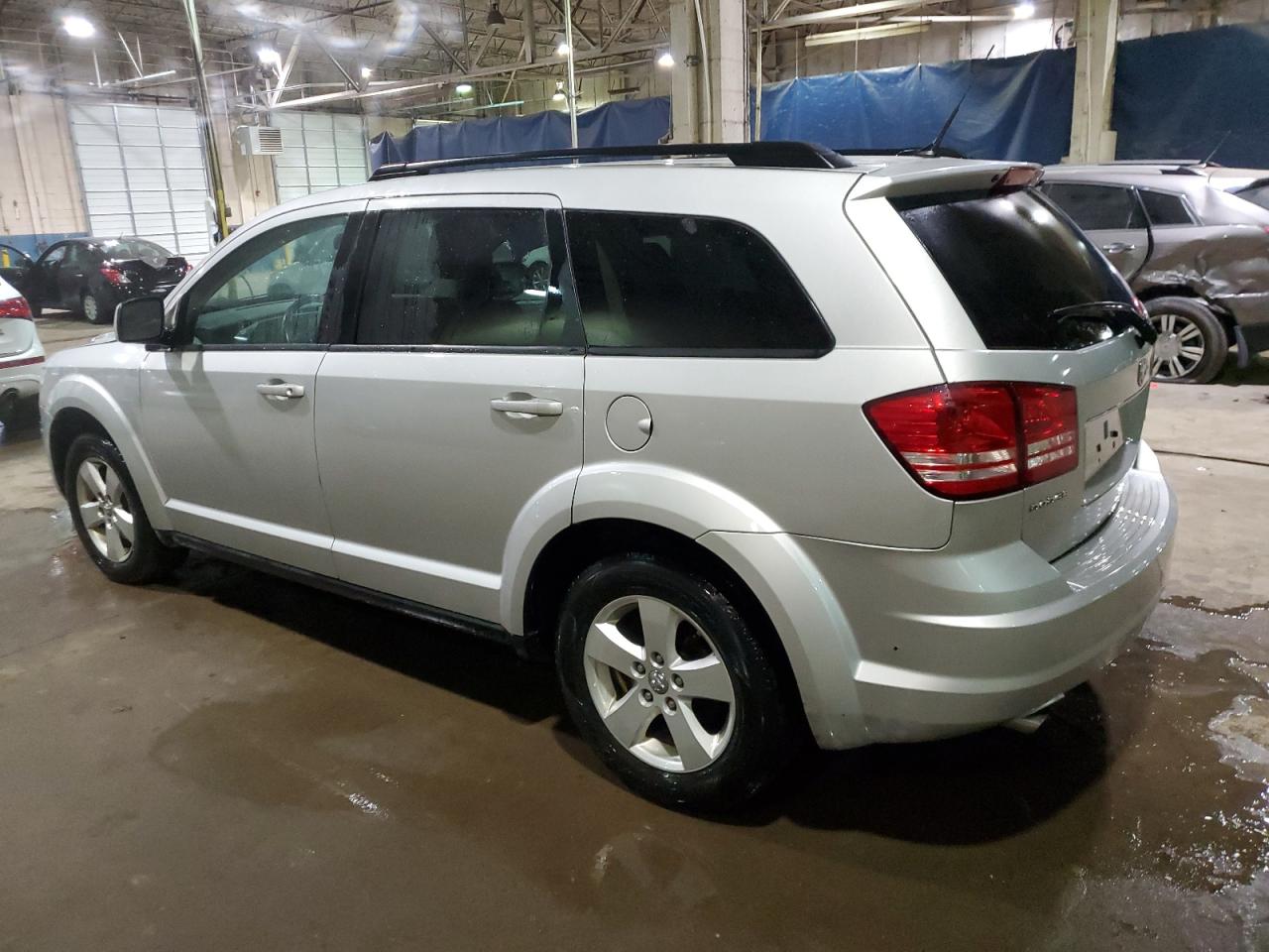 2010 Dodge Journey - Image 2
