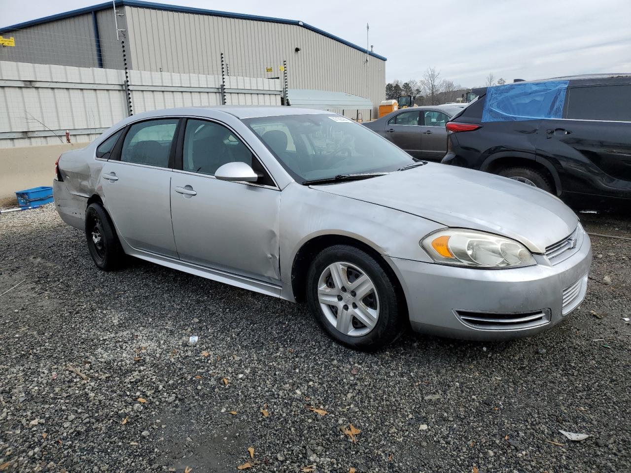 2010 Chevrolet Impala - Image 4