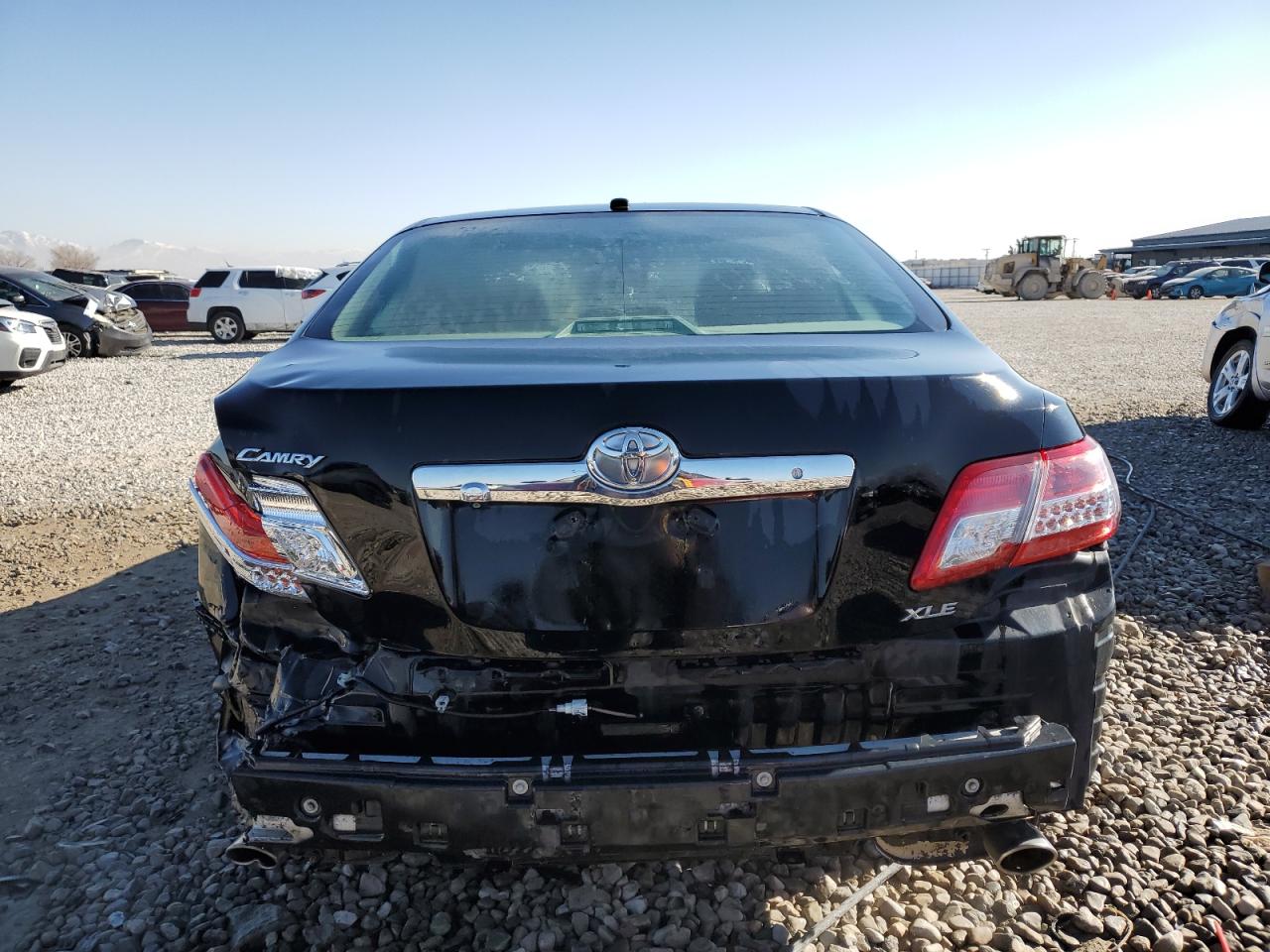 2010 Toyota Camry - Image 6