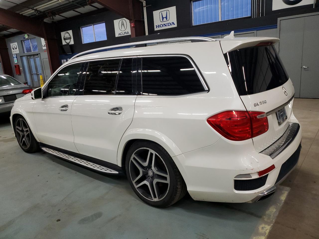 VIN 4JGDF7DE1FA451483 2015 MERCEDES-BENZ GL-CLASS no.2