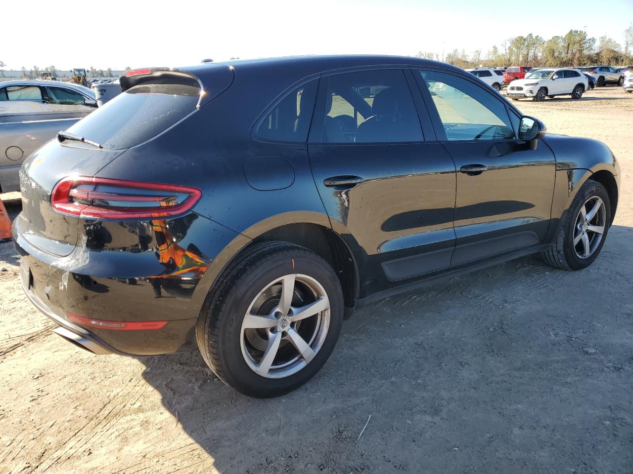 2018 Porsche Macan - Image 3