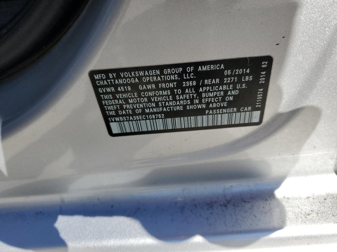 2014 Volkswagen Passat - Image 12