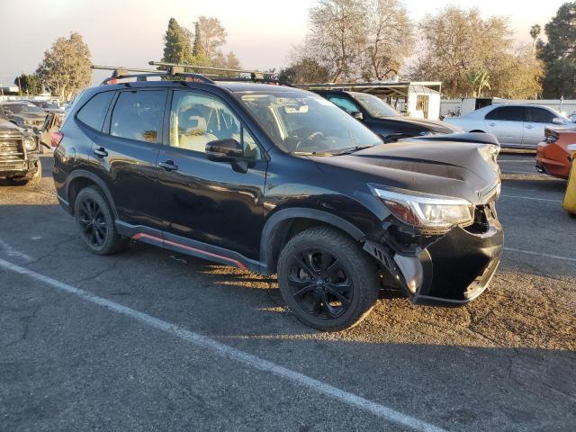  SUBARU FORESTER 2019 Черный