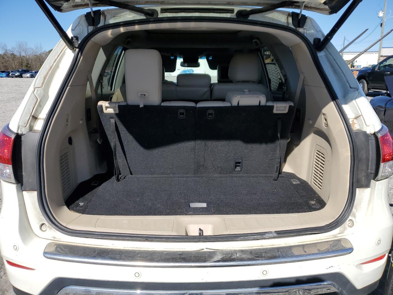 2016 Nissan Pathfinder - Image 6