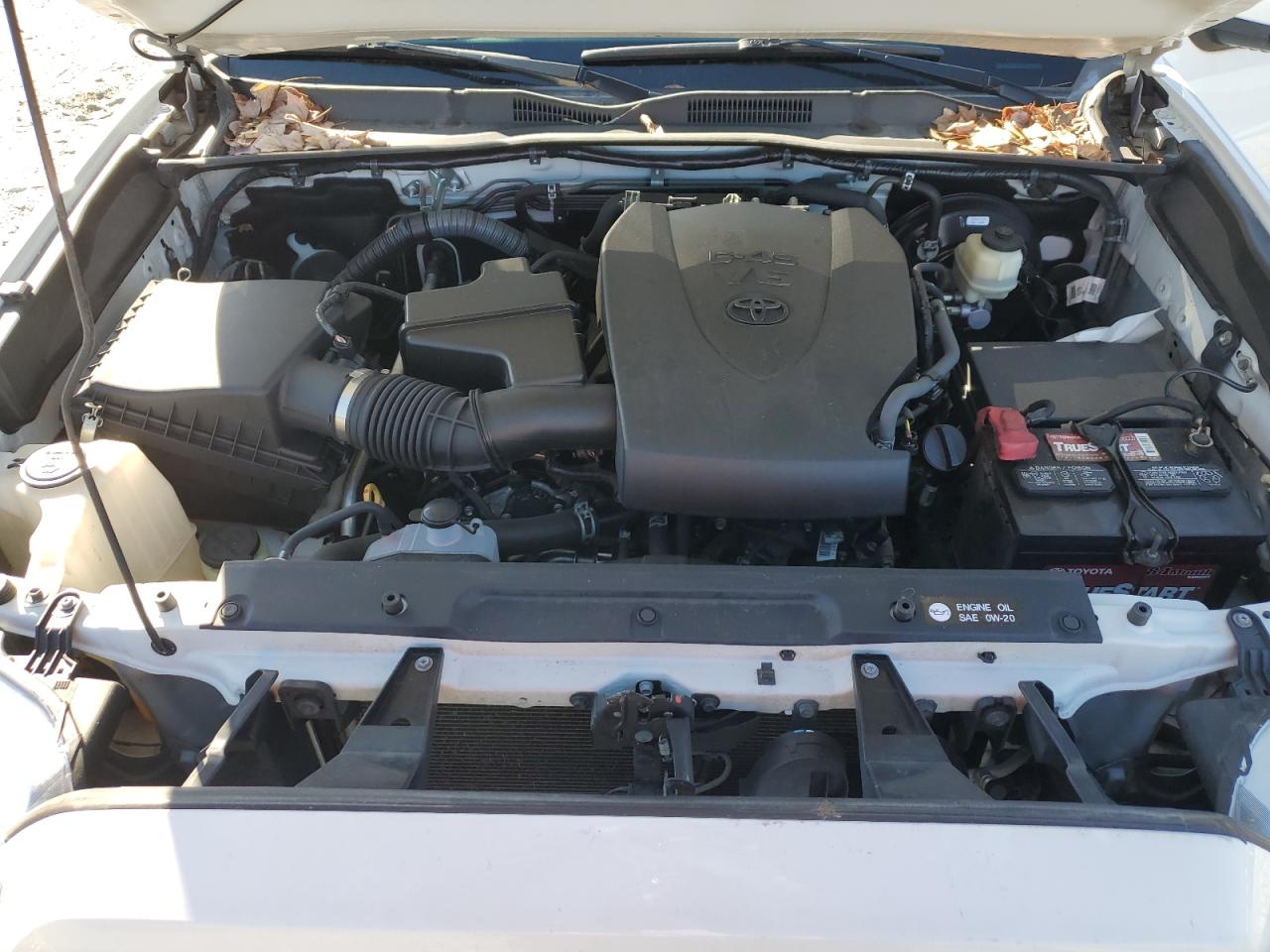 2016 Toyota Tacoma - Image 11
