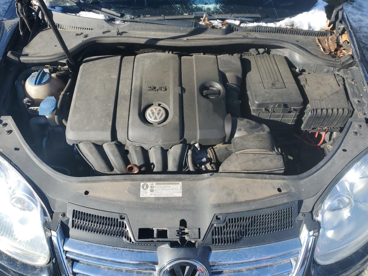 2010 Volkswagen Jetta - Image 11