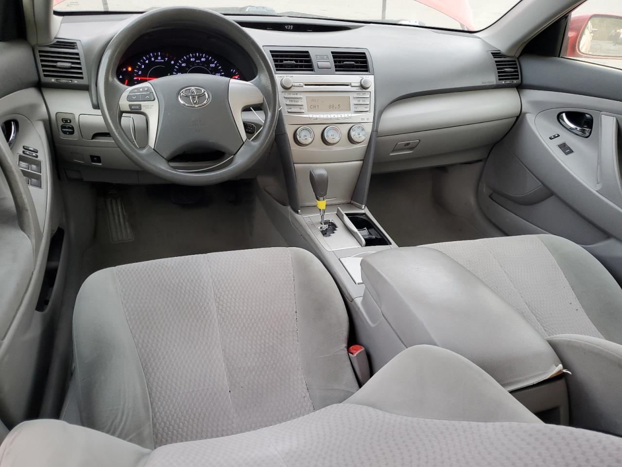 2011 Toyota Camry - Image 8